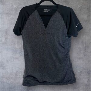 Nike‎ Black and Gray Athletic Short Sleeve Tee